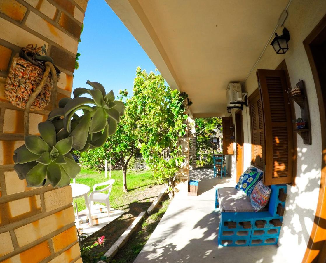 Residencial De Cesaro Hotel กาโรปาบา ภายนอก รูปภาพ